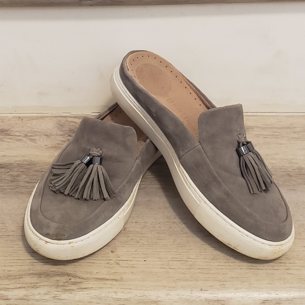 Gentle Souls Rory Kenneth Cole Taupe gray nubuck leather slides Tassel Shoes 6M